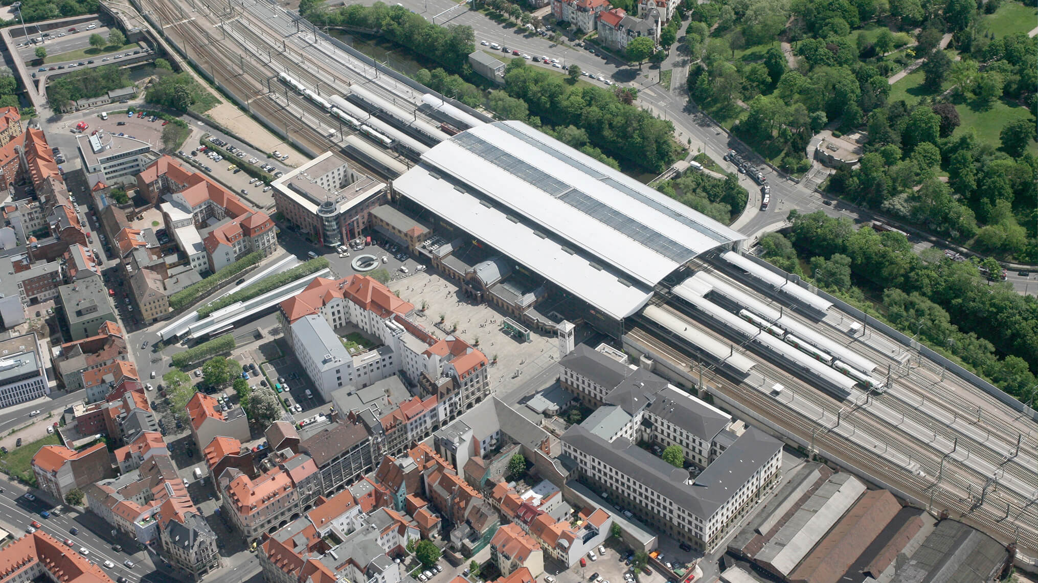 Luftbild des Erfurter Hauptbahnhofs